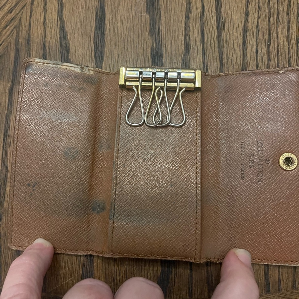 Louis Vuitton Brown Monogram Key Holder - Picture 7 of 10